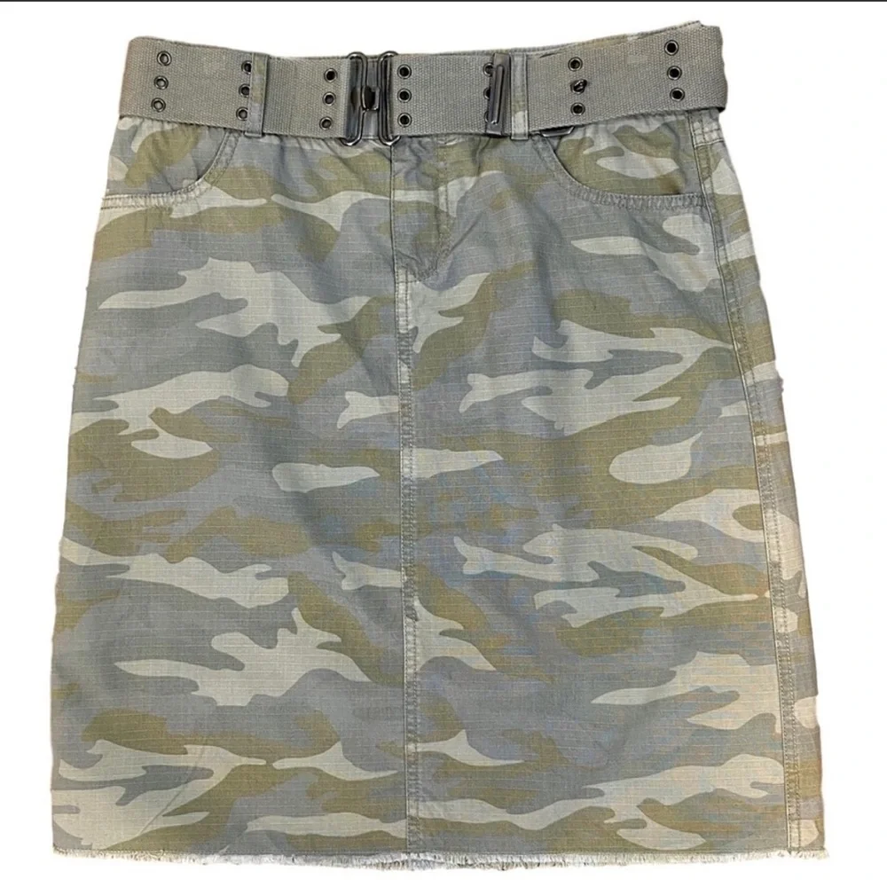 DKNY Khaki Camouflage Belted Pencil Skirt size 8